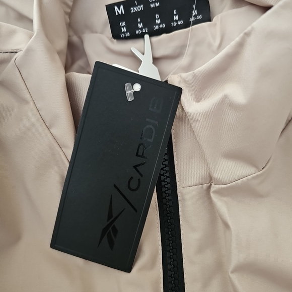 Reebok×Cardi B 2 Pice Jogger Set Size M - Picture 12 of 15